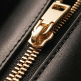 "Dopeya" Leather Handbag