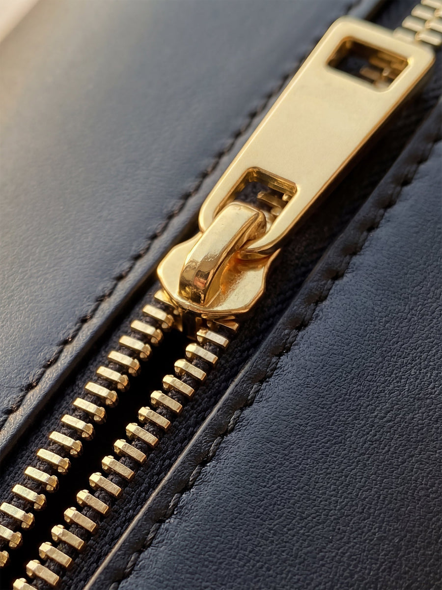 "Sunaya" Leather Handbag - DD DEAL