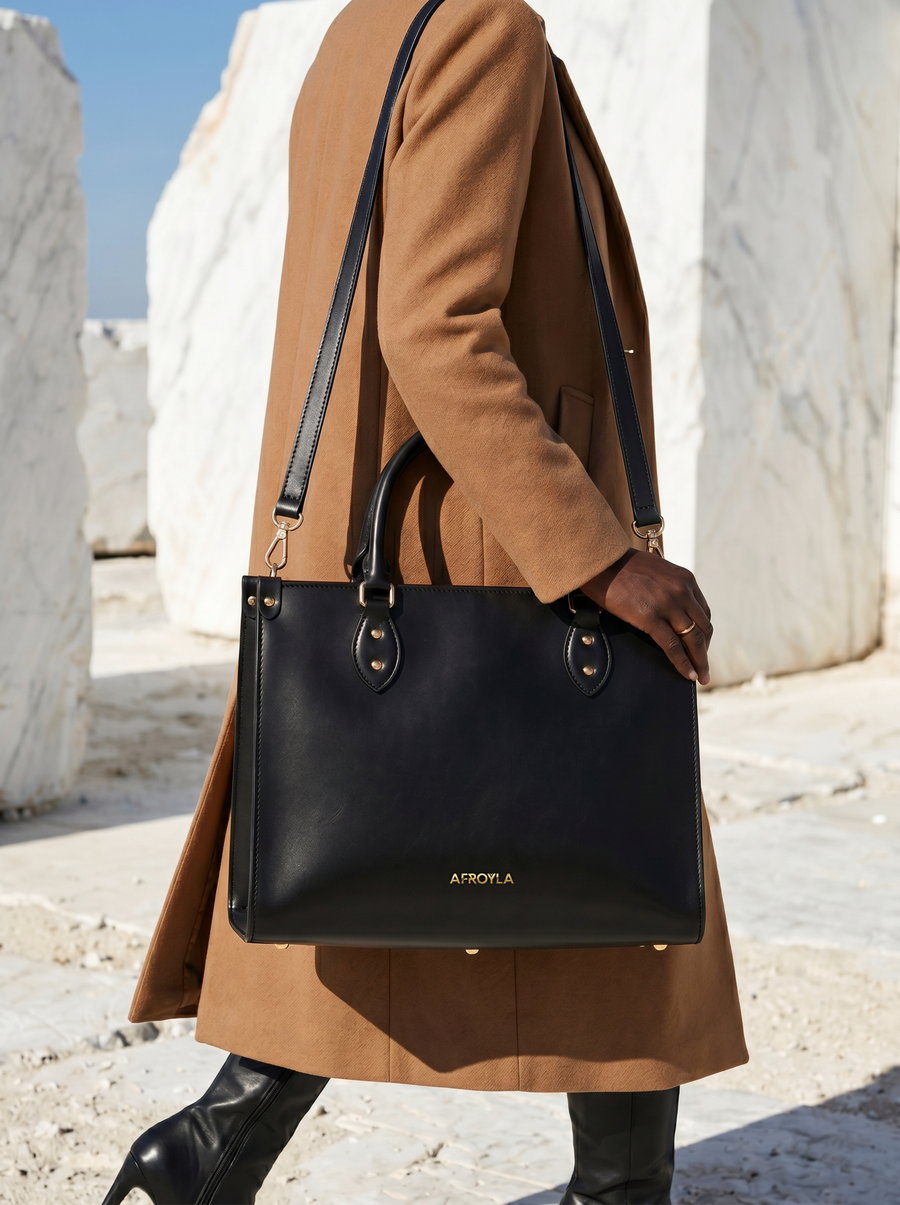 "Serwa" Black Leather Handbag